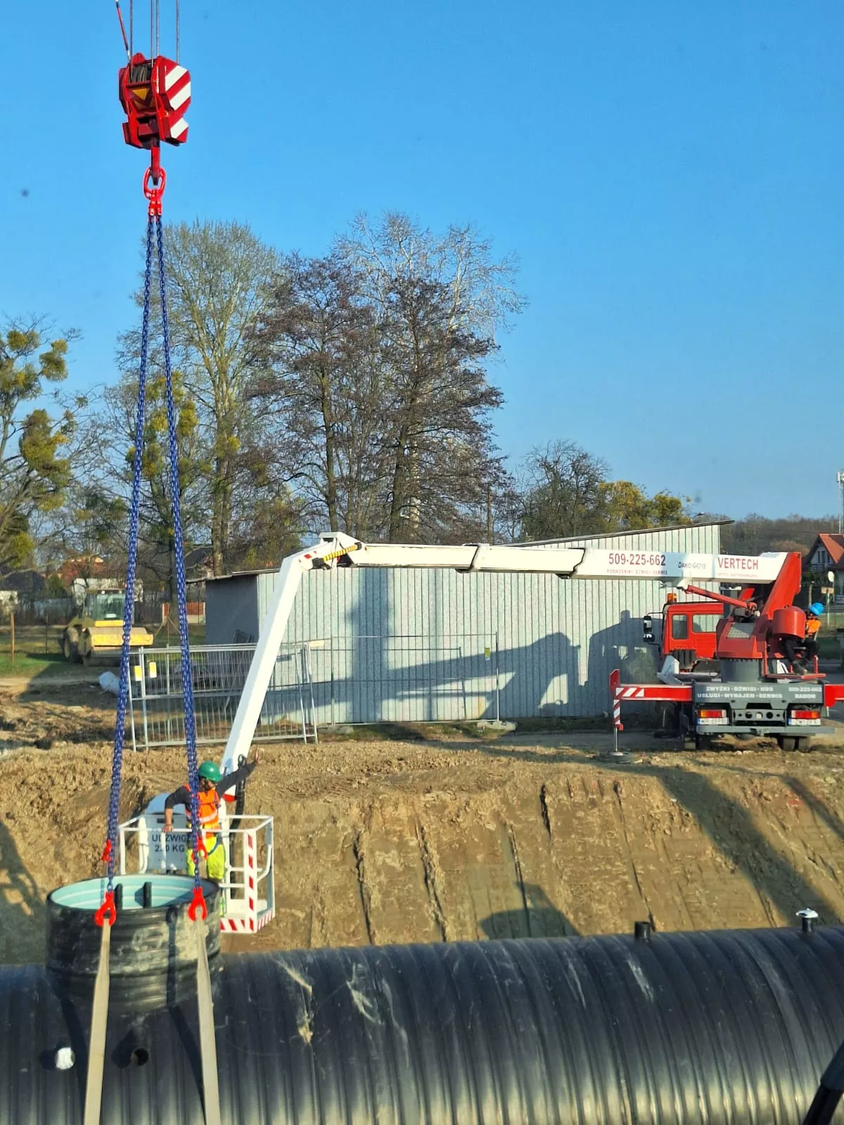 Podnośnik 25m - galeria prac