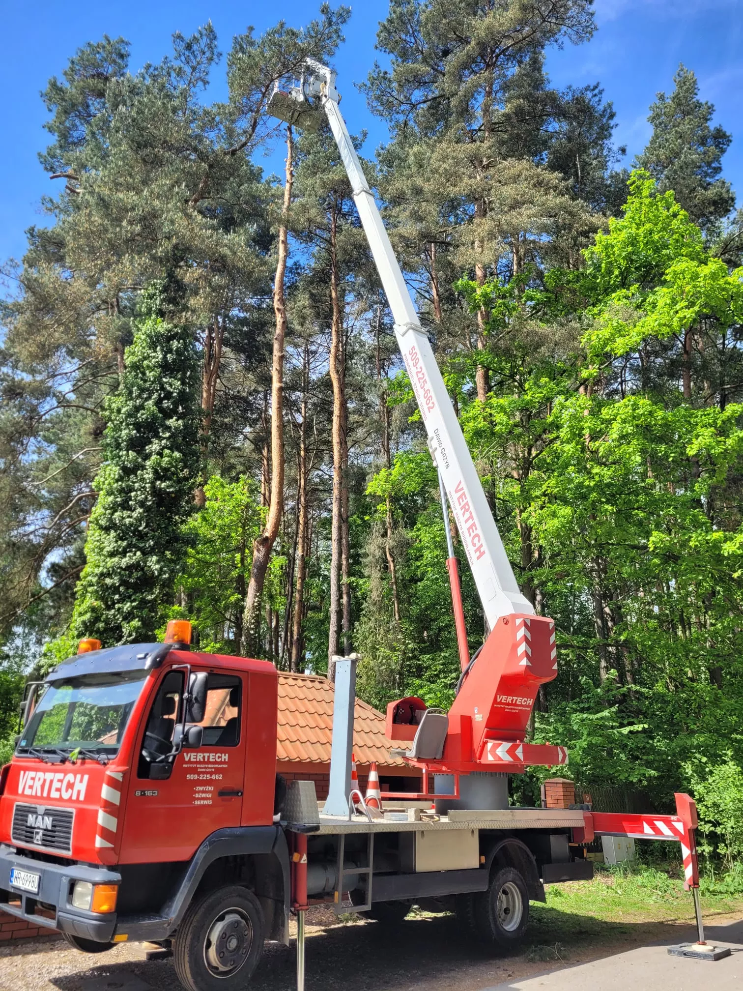 Podnośnik 25m - galeria prac